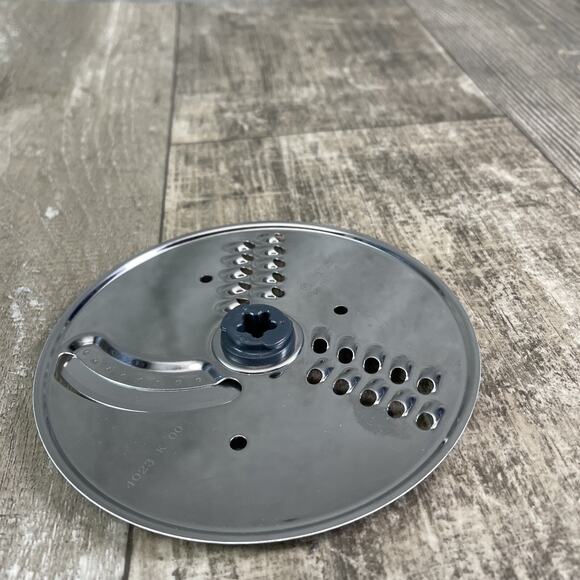 Cuisinart 7-Cup Food Processor FP-7 Replacement - Medium Slicing/Shredding Disk - Picture 3 of 3